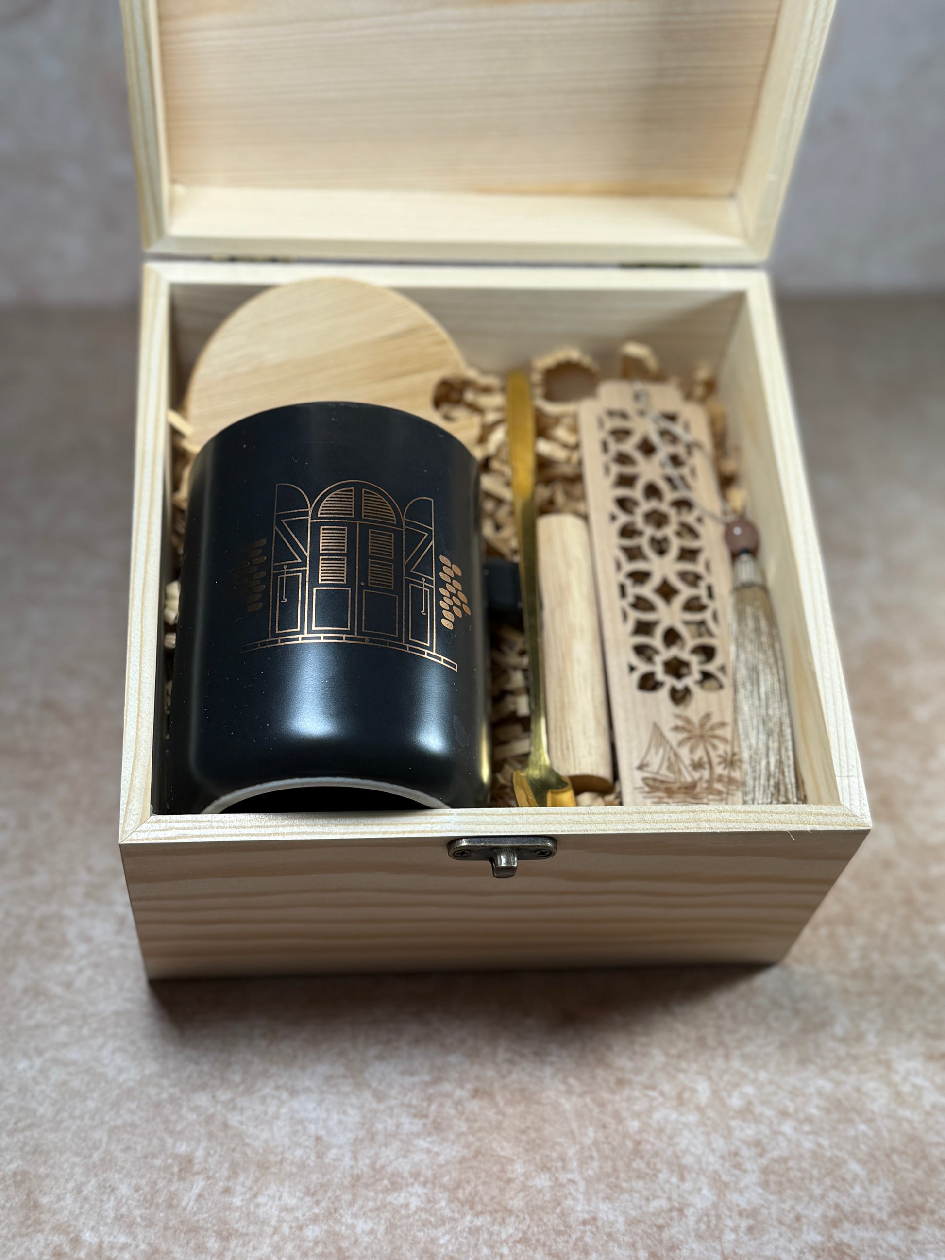 Akajou Keepsake Box - Mug - Akajou