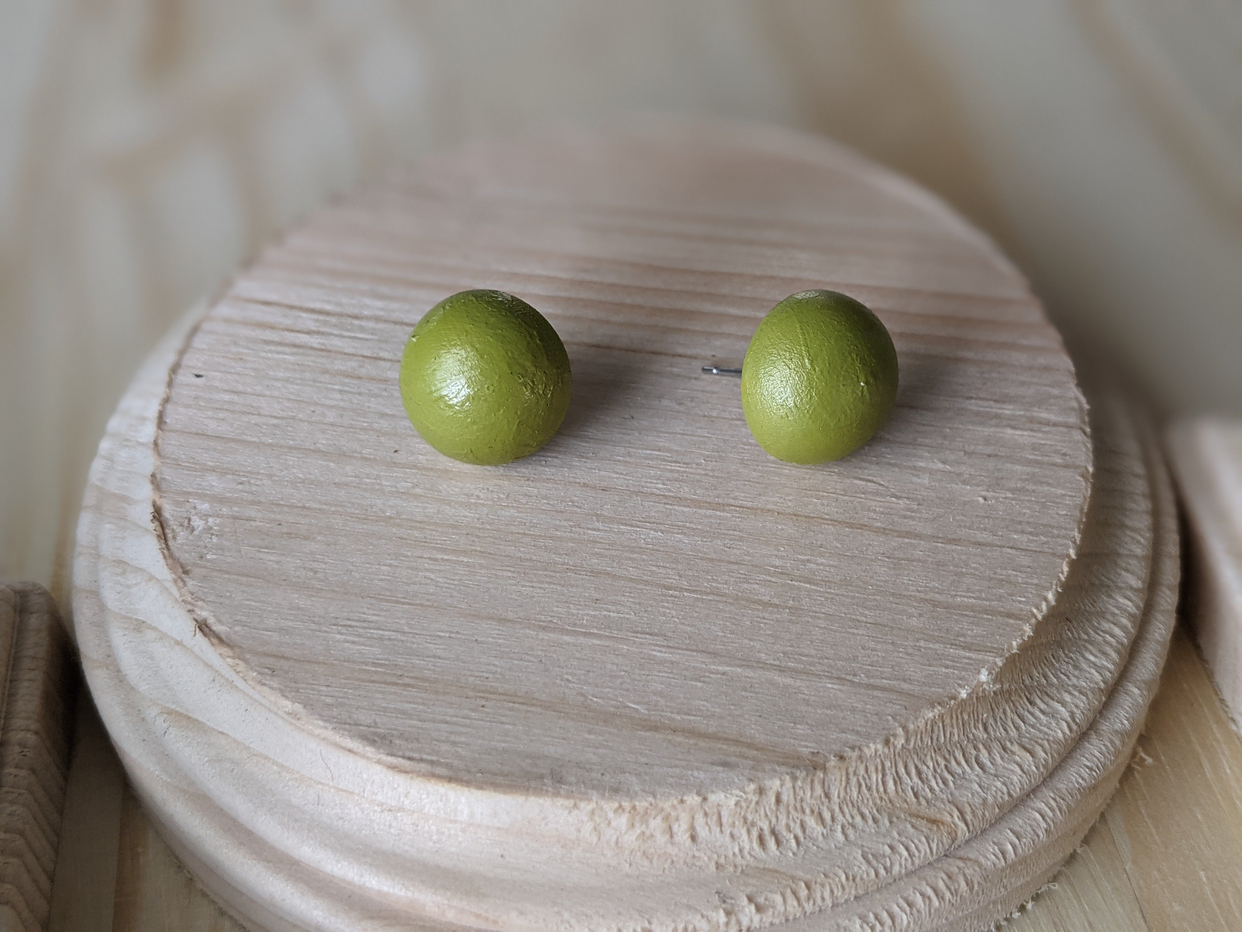 Cassy Small Green Wood Stud - Akajou